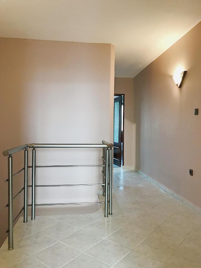 Spacious And Bright Maisonette Varna Center Kültér fotó