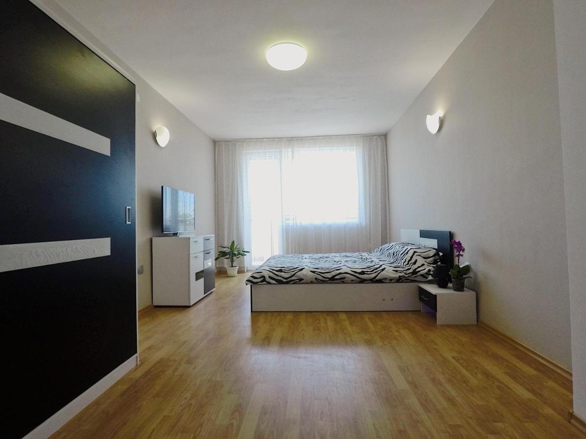 Spacious And Bright Maisonette Varna Center Kültér fotó